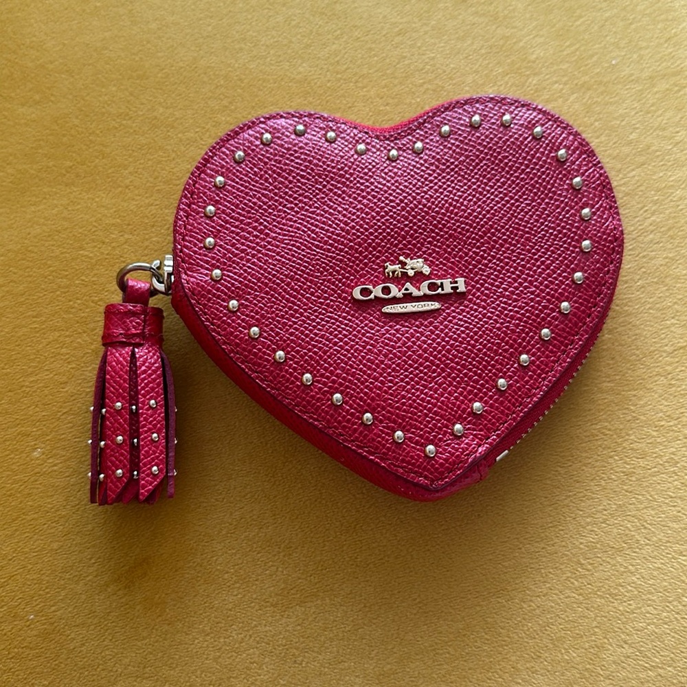Coach Red heart small pouch